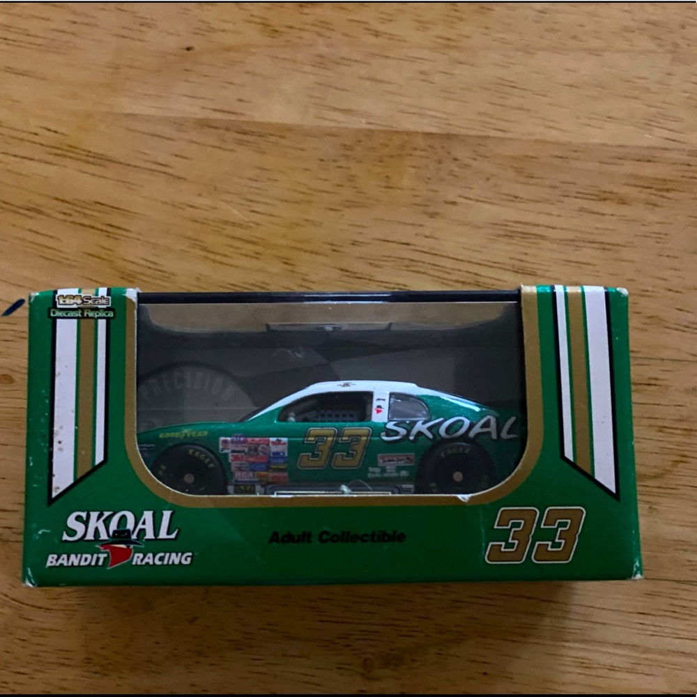 Skoal Bandit Racing